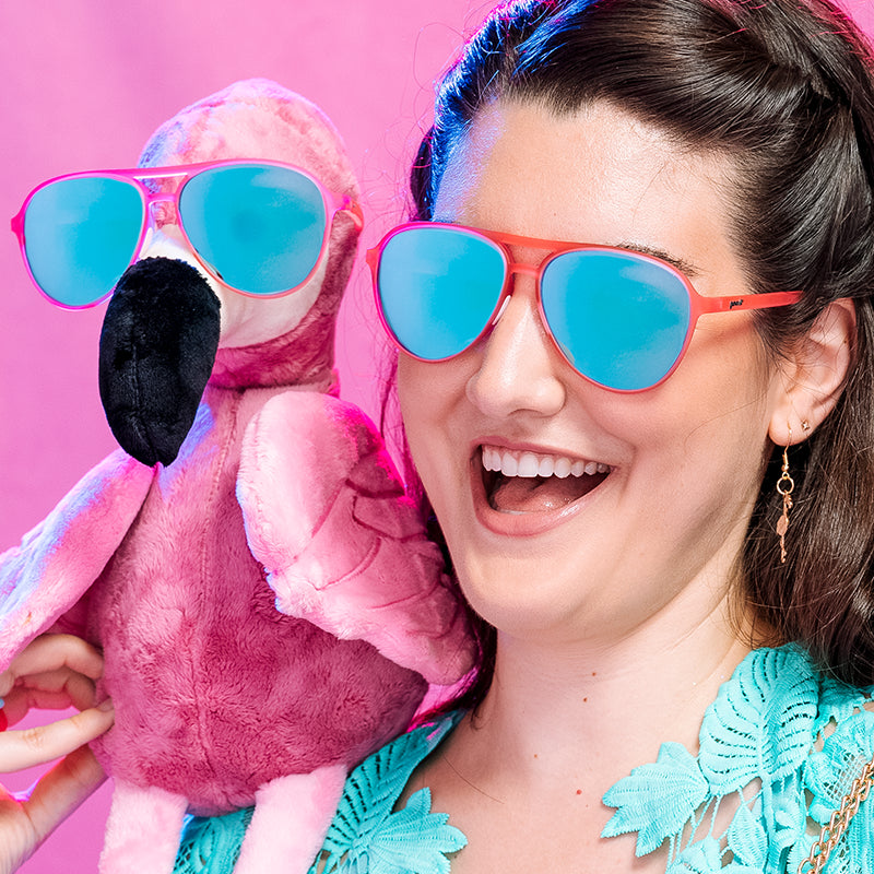 Carl is mijn Co Pilot | roze pilotenmontuur met blauwe glazen | goodr MACH G zonnebril