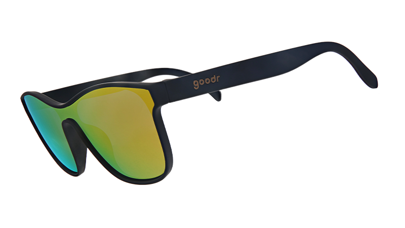 From Zero to Blitzed | zwarte zonnebril in futuristische stijl met amberkleurige glazen | goodr zonnebril